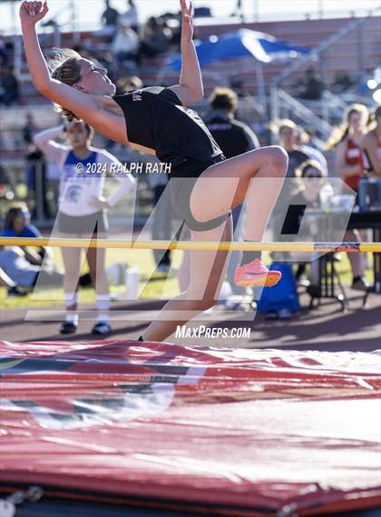Thumbnail 3 in Corning Invitational photogallery.