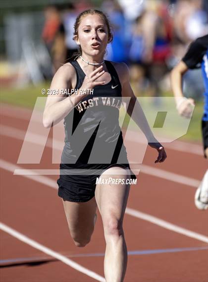 Thumbnail 1 in Corning Invitational photogallery.