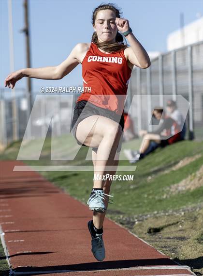 Thumbnail 1 in Corning Invitational photogallery.