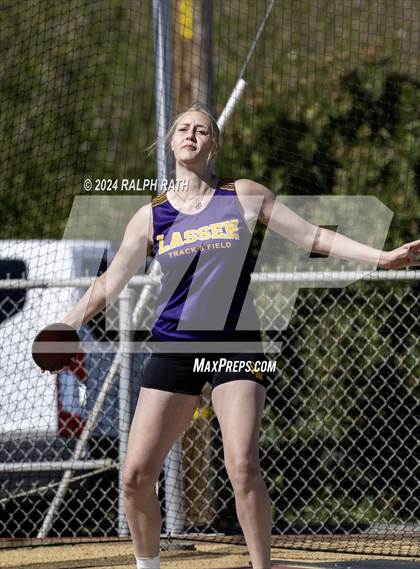 Thumbnail 3 in Corning Invitational photogallery.