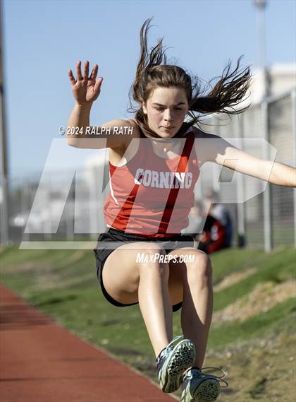 Thumbnail 3 in Corning Invitational photogallery.