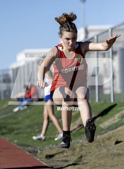 Thumbnail 2 in Corning Invitational photogallery.