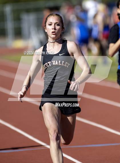 Thumbnail 3 in Corning Invitational photogallery.