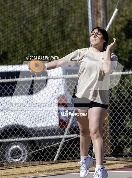 Thumbnail 3 in Corning Invitational photogallery.