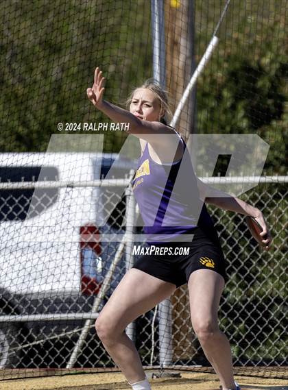 Thumbnail 2 in Corning Invitational photogallery.