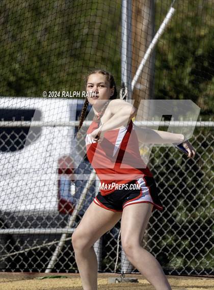 Thumbnail 3 in Corning Invitational photogallery.