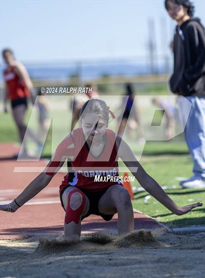 Thumbnail 2 in Corning Invitational photogallery.