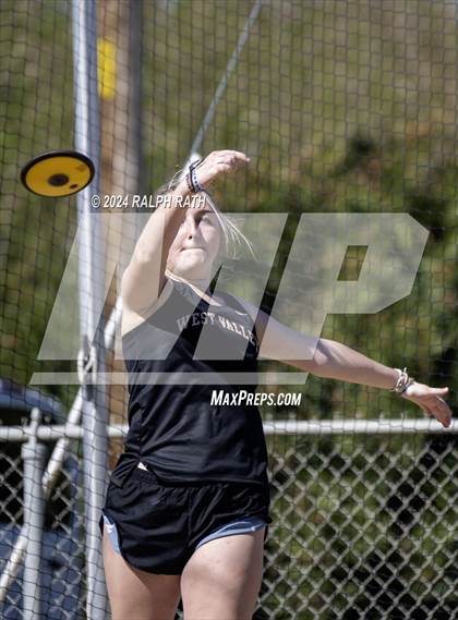 Thumbnail 3 in Corning Invitational photogallery.