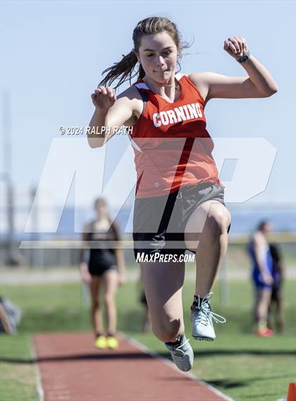 Thumbnail 2 in Corning Invitational photogallery.