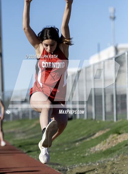 Thumbnail 2 in Corning Invitational photogallery.