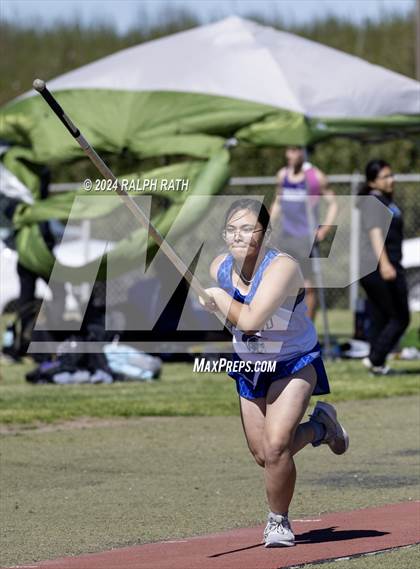 Thumbnail 2 in Corning Invitational photogallery.