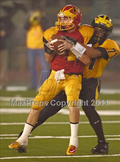 Thumbnail 1 in Del Oro vs. Oakdale (CIF SJS D3 Final) photogallery.