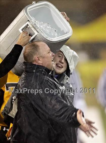 Thumbnail 3 in Del Oro vs. Oakdale (CIF SJS D3 Final) photogallery.
