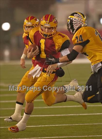 Thumbnail 2 in Del Oro vs. Oakdale (CIF SJS D3 Final) photogallery.