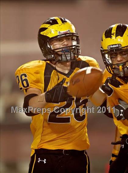 Thumbnail 3 in Del Oro vs. Oakdale (CIF SJS D3 Final) photogallery.