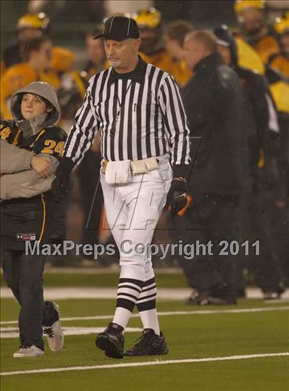 Thumbnail 2 in Del Oro vs. Oakdale (CIF SJS D3 Final) photogallery.