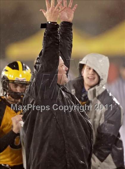 Thumbnail 3 in Del Oro vs. Oakdale (CIF SJS D3 Final) photogallery.