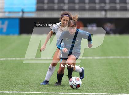Thumbnail 1 in Evergreen vs. Holy Family (CHSAA 4A Championship) photogallery.