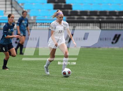 Thumbnail 2 in Evergreen vs. Holy Family (CHSAA 4A Championship) photogallery.