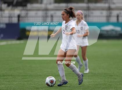 Thumbnail 2 in Evergreen vs. Holy Family (CHSAA 4A Championship) photogallery.