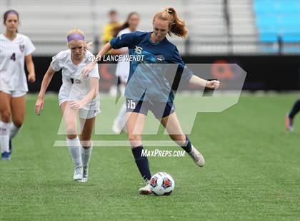 Thumbnail 3 in Evergreen vs. Holy Family (CHSAA 4A Championship) photogallery.