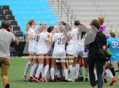 Thumbnail 3 in Evergreen vs. Holy Family (CHSAA 4A Championship) photogallery.