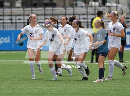 Thumbnail 3 in Evergreen vs. Holy Family (CHSAA 4A Championship) photogallery.