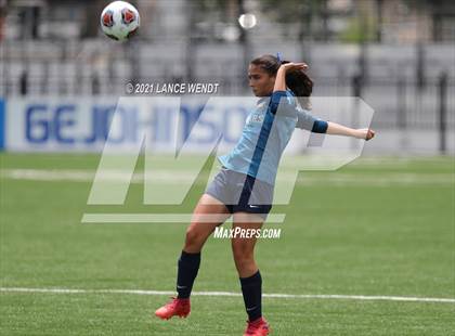 Thumbnail 3 in Evergreen vs. Holy Family (CHSAA 4A Championship) photogallery.