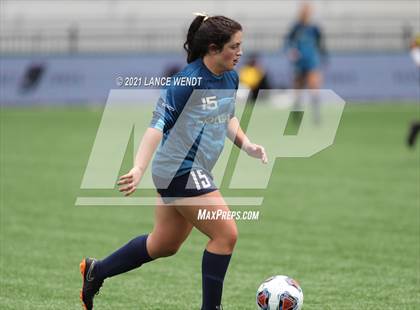 Thumbnail 2 in Evergreen vs. Holy Family (CHSAA 4A Championship) photogallery.