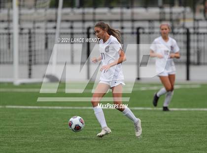 Thumbnail 2 in Evergreen vs. Holy Family (CHSAA 4A Championship) photogallery.