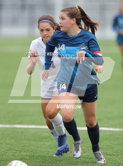 Thumbnail 2 in Evergreen vs. Holy Family (CHSAA 4A Championship) photogallery.