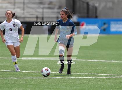 Thumbnail 3 in Evergreen vs. Holy Family (CHSAA 4A Championship) photogallery.