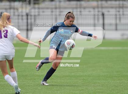 Thumbnail 1 in Evergreen vs. Holy Family (CHSAA 4A Championship) photogallery.