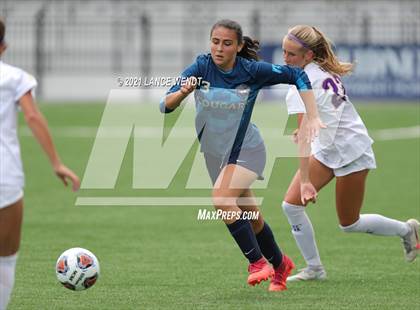 Thumbnail 3 in Evergreen vs. Holy Family (CHSAA 4A Championship) photogallery.