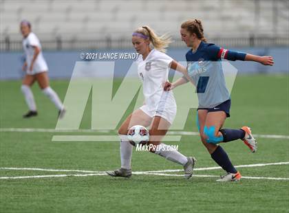 Thumbnail 2 in Evergreen vs. Holy Family (CHSAA 4A Championship) photogallery.