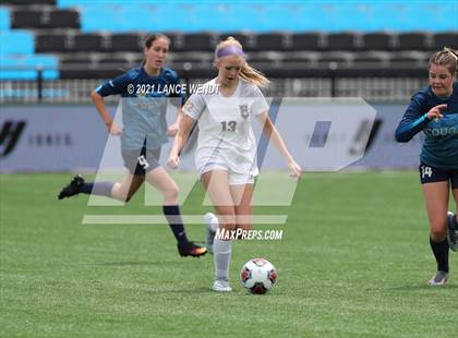 Thumbnail 1 in Evergreen vs. Holy Family (CHSAA 4A Championship) photogallery.