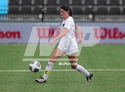 Thumbnail 1 in Evergreen vs. Holy Family (CHSAA 4A Championship) photogallery.