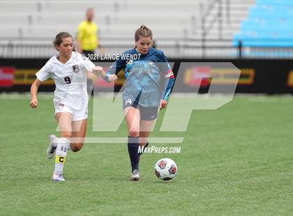 Thumbnail 2 in Evergreen vs. Holy Family (CHSAA 4A Championship) photogallery.