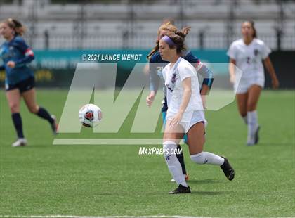 Thumbnail 1 in Evergreen vs. Holy Family (CHSAA 4A Championship) photogallery.