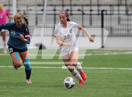 Thumbnail 3 in Evergreen vs. Holy Family (CHSAA 4A Championship) photogallery.