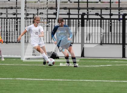 Thumbnail 3 in Evergreen vs. Holy Family (CHSAA 4A Championship) photogallery.