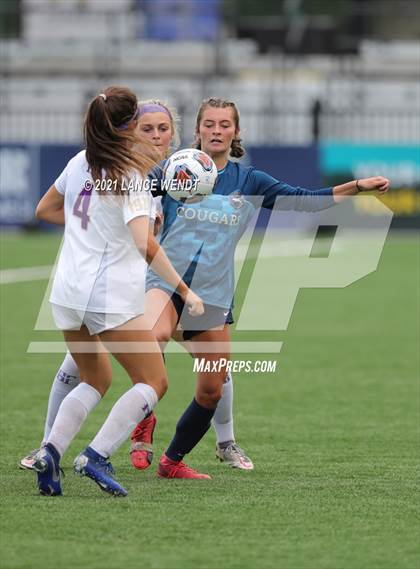 Thumbnail 3 in Evergreen vs. Holy Family (CHSAA 4A Championship) photogallery.