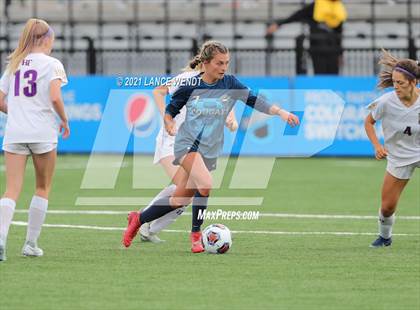 Thumbnail 2 in Evergreen vs. Holy Family (CHSAA 4A Championship) photogallery.