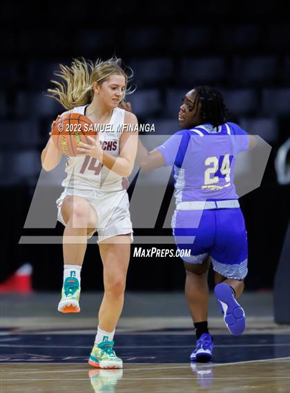 Thumbnail 2 in Papillion-LaVista vs. Omaha North photogallery.