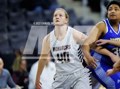 Thumbnail 2 in Papillion-LaVista vs. Omaha North photogallery.