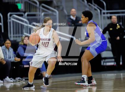 Thumbnail 3 in Papillion-LaVista vs. Omaha North photogallery.