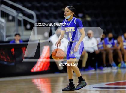 Thumbnail 3 in Papillion-LaVista vs. Omaha North photogallery.