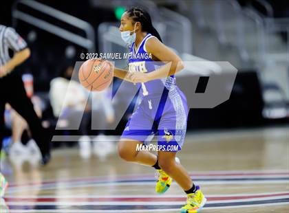 Thumbnail 3 in Papillion-LaVista vs. Omaha North photogallery.
