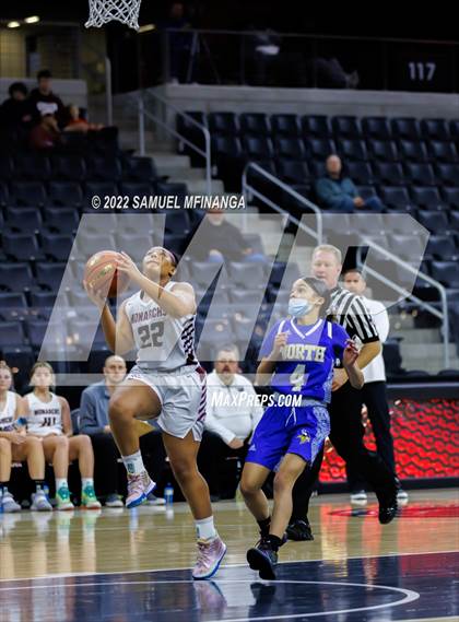Thumbnail 2 in Papillion-LaVista vs. Omaha North photogallery.
