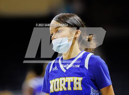 Thumbnail 2 in Papillion-LaVista vs. Omaha North photogallery.